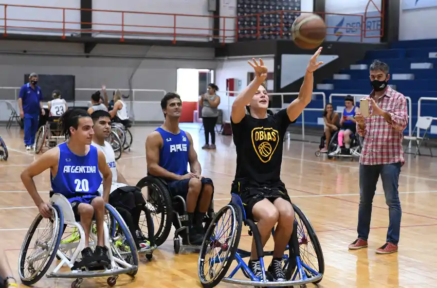 El básquet es uno solo: un picadito inclusivo en el Cenard