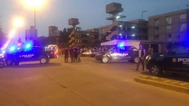 Un muerto y al menos dos heridos en un tiroteo en la zona sur