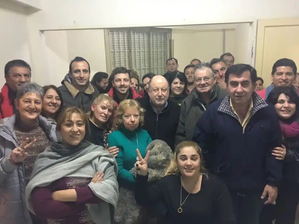 Busti organiza sus militantes para las elecciones