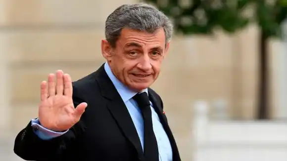 POR EXCEDER GASTOS ELECTORALES: Fiscalía francesa pide seis meses de cárcel para expresidente Sarkozy