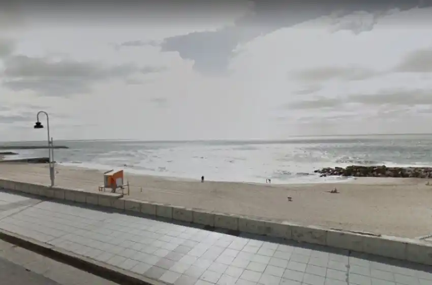 Un hombre murió al caer de un paredón en la costa y Río Negro