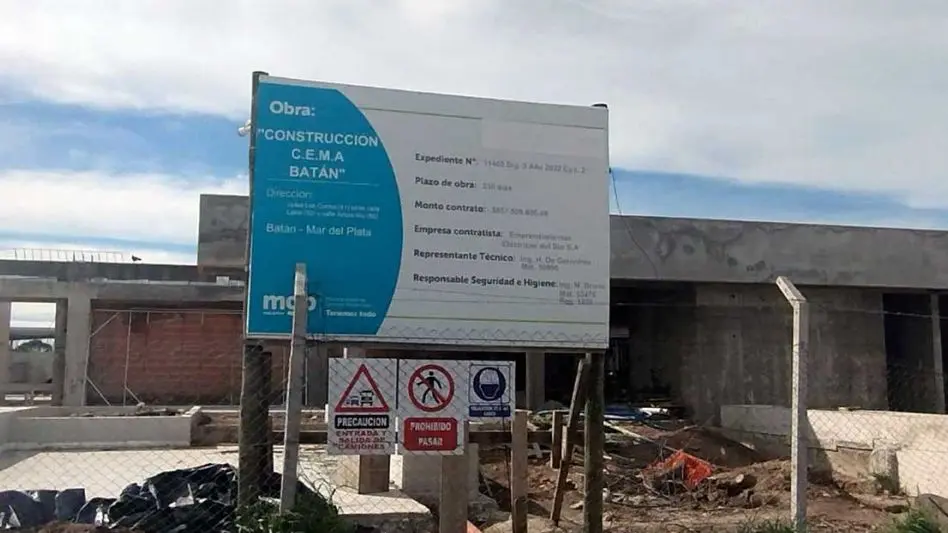 Vecinos de Batán reclaman por la obra del CEMA, que permanece casi detenida