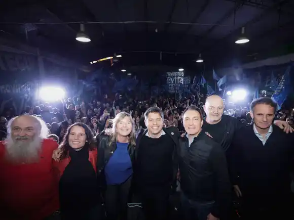 Elecciones bonaerenses, recta final: "Quedarse en casa es hacerle el juego a la derecha", dijo Kicillof