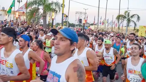 Polémica por la obligatoriedad de usar la remera oficial en el Maratón de Reyes 2026