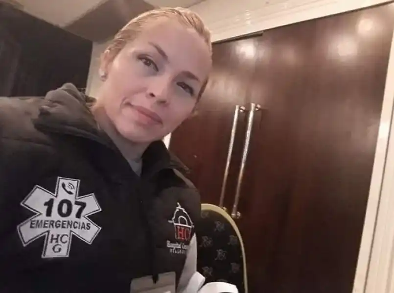 Una radioperadora en emergencias y un policía salvaron a una beba de 20 días