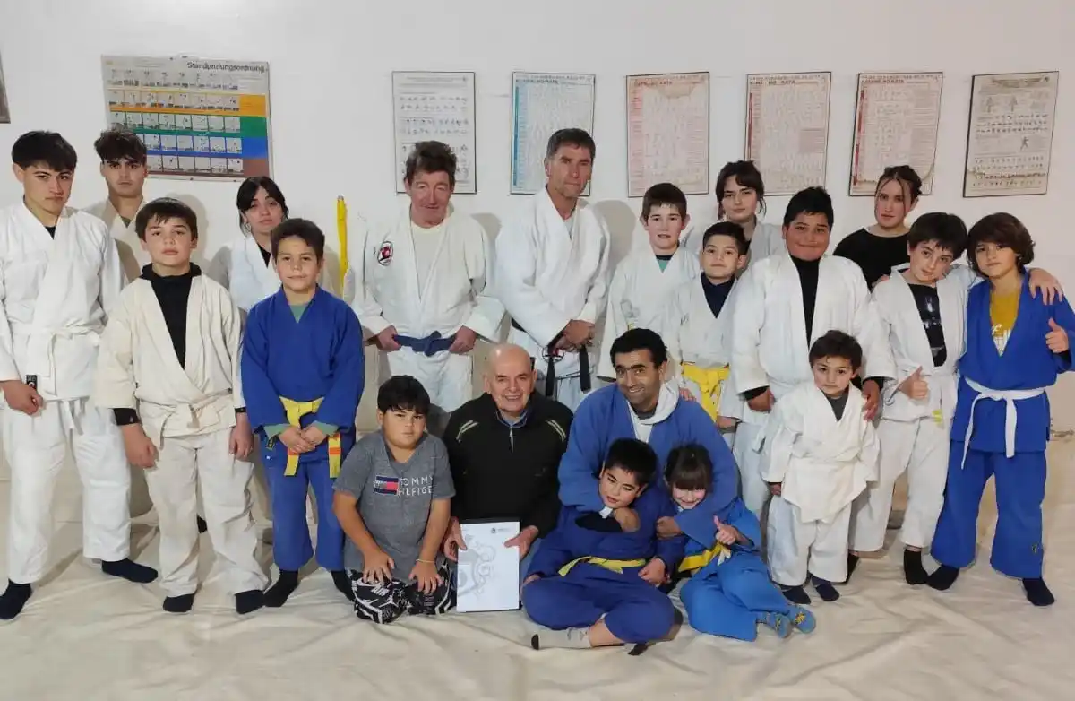 El Concejo Deliberante de chascomús reconoció al sensei Daniel Franciosi por sus 50 años de judo