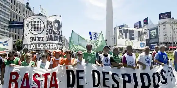 El Gobierno anuncia más despidos en el Estado