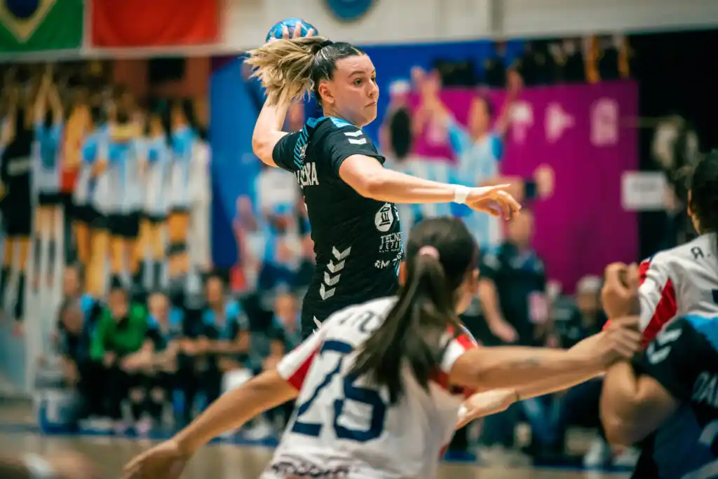 Sofía Rivadeneira citada para dos amistosos de La Garra