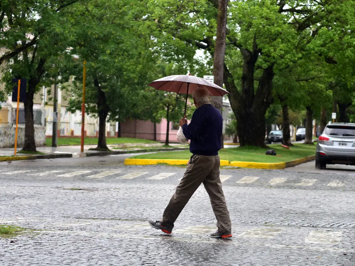 ¿Sigue la lluvia en la ciudad?