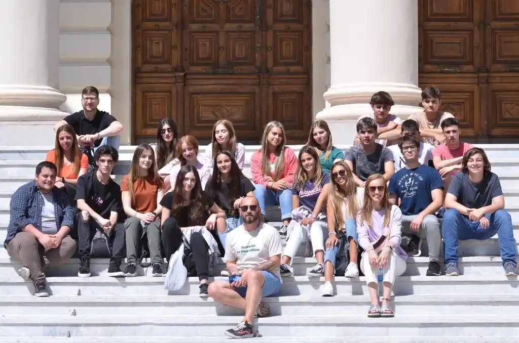 Los ganadores del Concejo Deliberante Estudiantil viajaron a La Plata