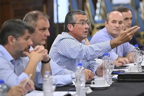 Los intendentes radicales se reúnen en La Plata: fondos, las PASO y tensiones internas, algunos de los temas a tratar