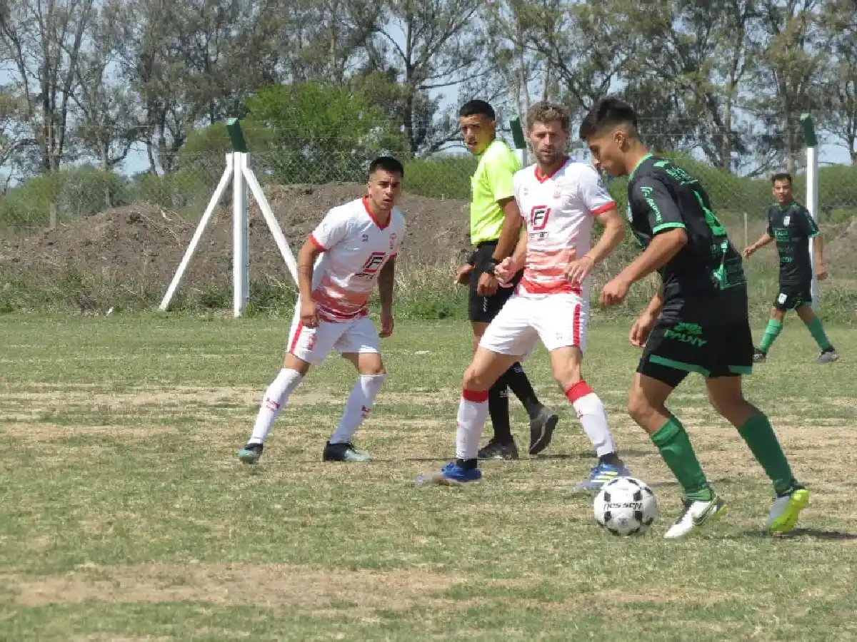   Huracán goleó a Sportivo; Antártida empató en La Para
