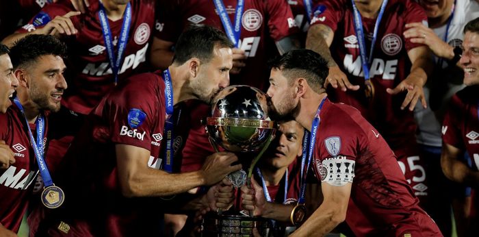 lanus campeon sudamericana - 1