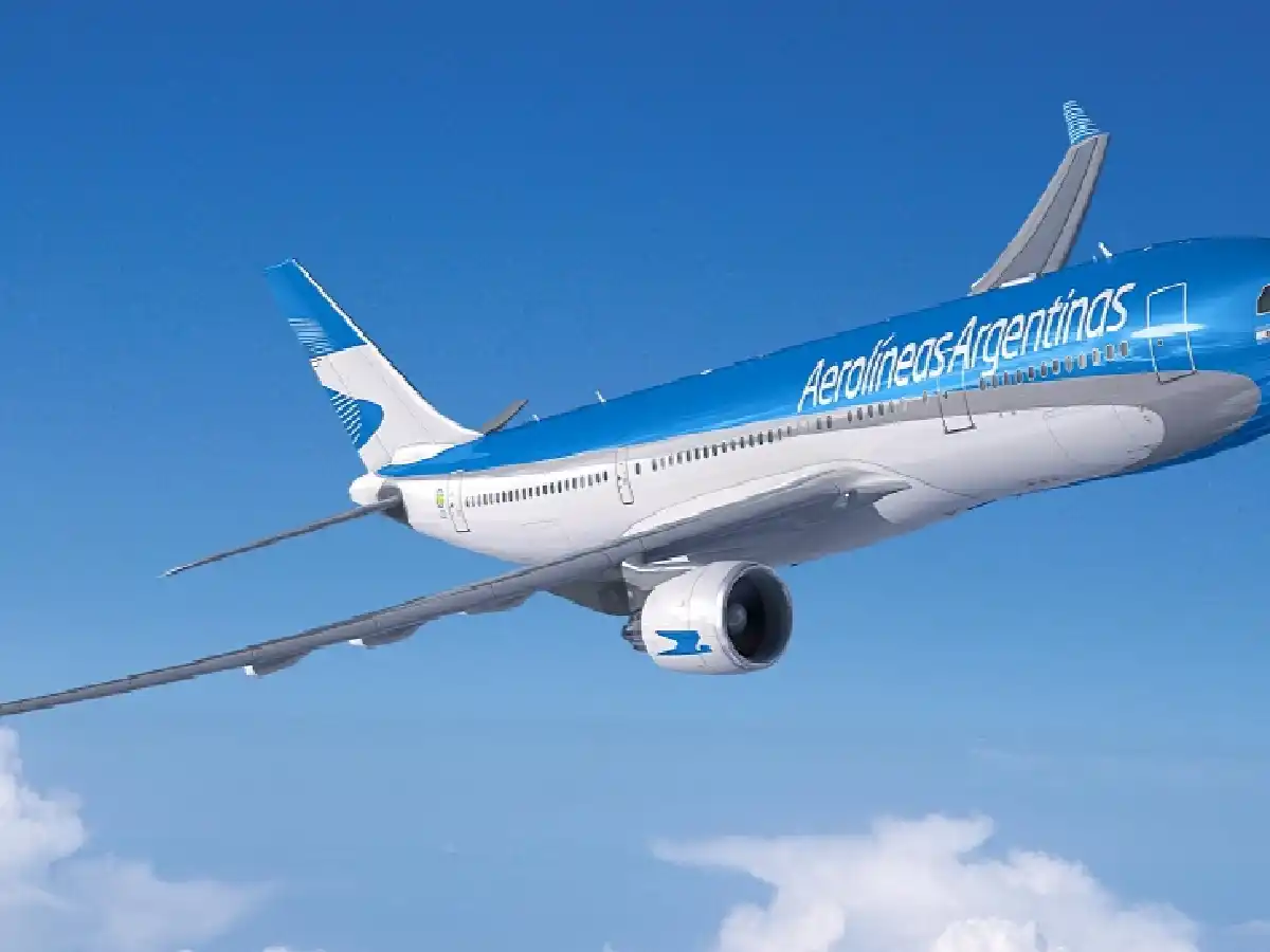 Aerolíneas anunció dos nuevos vuelos para traer al país varados en el exterior
