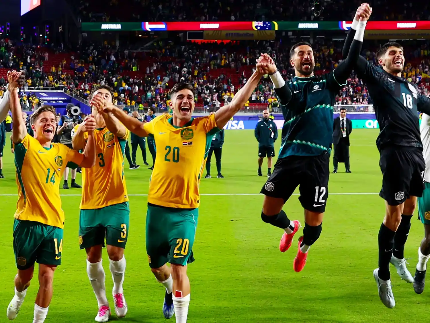 Australia rescató un empate clave con Paraguay y se metió en 16avos de final. Foto: X