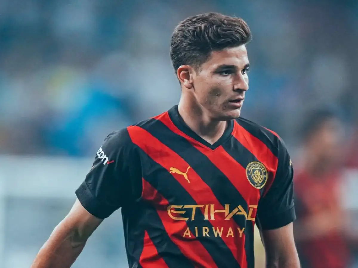 "Es una gran oportunidad", dijo Álvarez tras su debut en el City