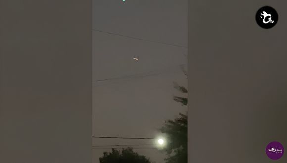 [VIDEO] Sorpresa por un "meteorito" en el cielo de San Pedro
