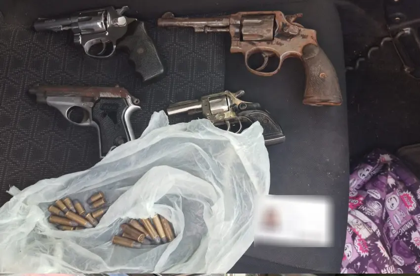 La Policía de Santa Fe detuvo a dos hombres y secuestró armas en zona noroeste