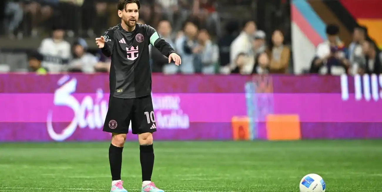 Lionel Messi este jueves por la noche en Canadá. Crédito: Anne-Marie Sorvin-Imagn Images