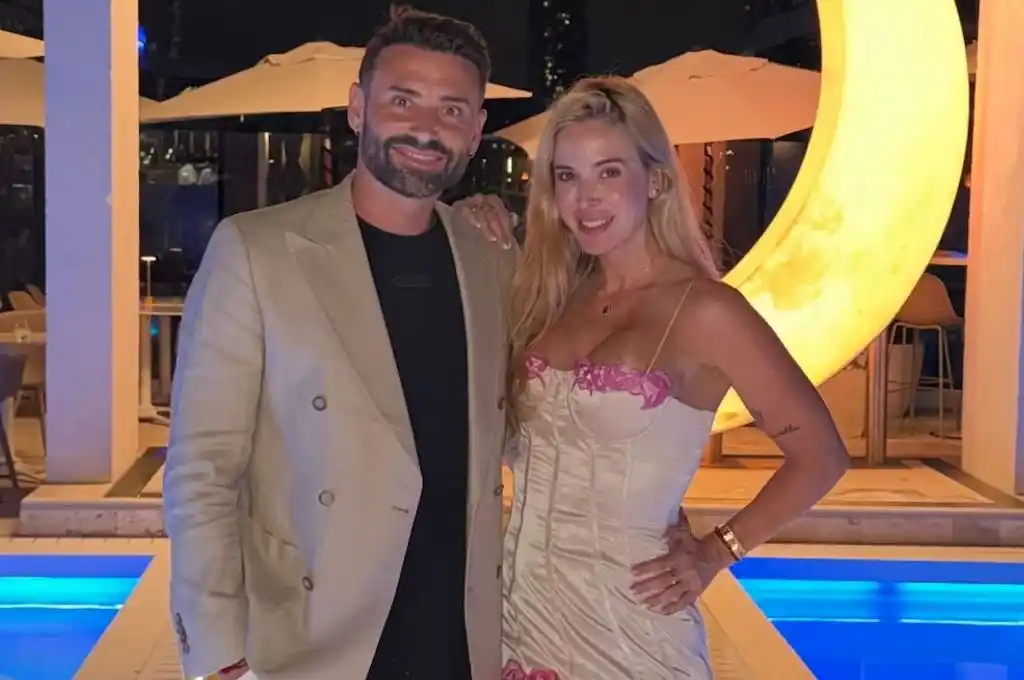 Jésica Cirio junto a su novio