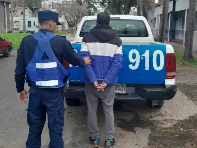 Quiso ingresar droga para un preso en el Unidad Penal y lo detuvieron