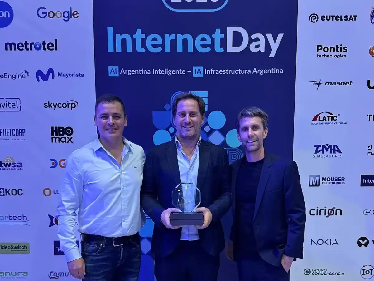 La distinción fue recibida por el subsecretario de Innovación Tecnológica y Participación Ciudadana, Matías Ibarra Jiménez.