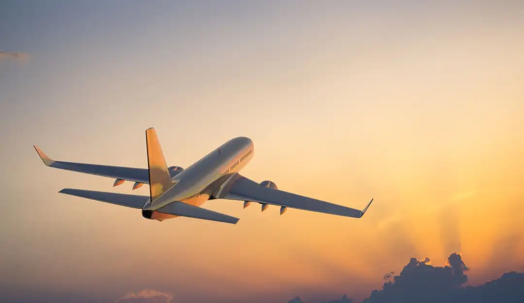 Proponen aplicar impuestos a los programas de pasajeros frecuentes en aviones