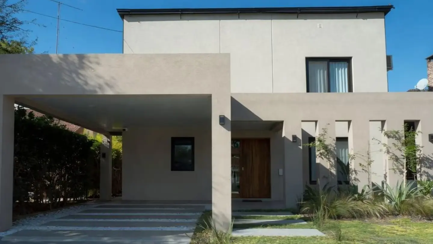 La Justicia confirmó que Manuel Adorni gastó US$245 mil en las obras de su vivienda de Indio Cuá