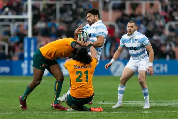 Los Pumas aflojaron en el final y Australia lo aprovechó