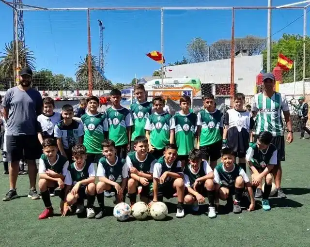 Se juegan las finales del Fútbol Infantil en cancha de Centro Bancario.