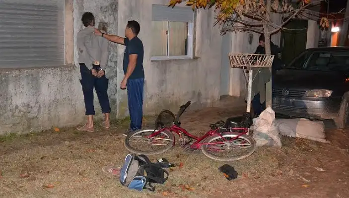 Robó una bicicleta, pero se la ofreció a la persona equivocada 