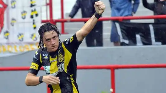 Olimpo hundió más a Colon y salió de la zona caliente