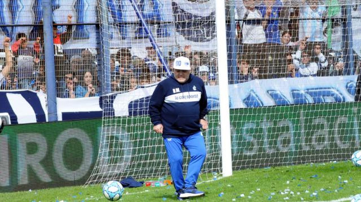 Maradona: "Quiero un país sonriente y no lo veo así para nada