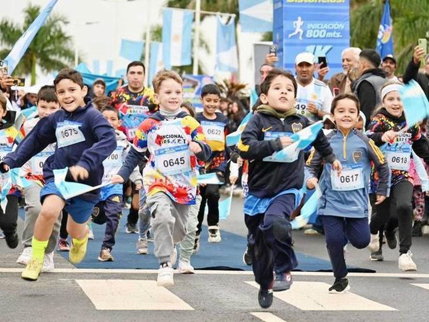 Cerró la maratón Pasos de unidad en
la costanera y avenidas céntricas