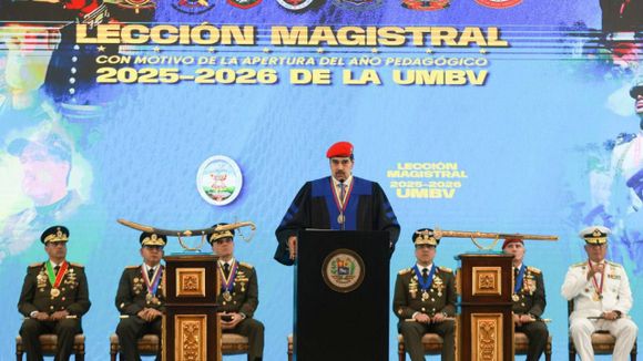 Maduro a los militares: "No podemos aceptar indisciplina, fallas, debilidades, vacilaciones ni dudas"