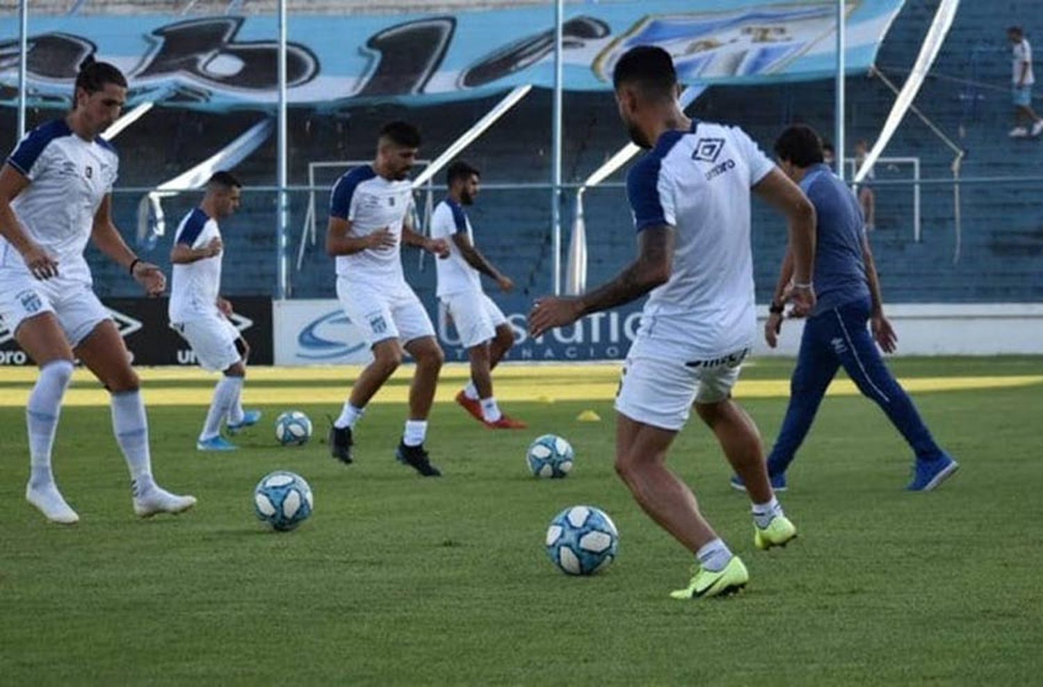 Atlético Tucumán se presentará ante River y la polémica crece