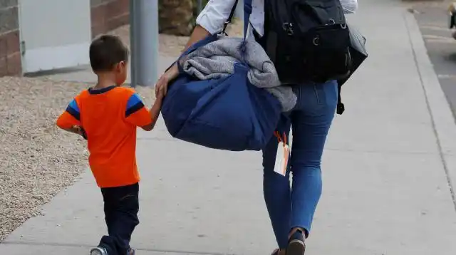 Los hijos de padres separados podrán alternar entre las casas de sus progenitores

