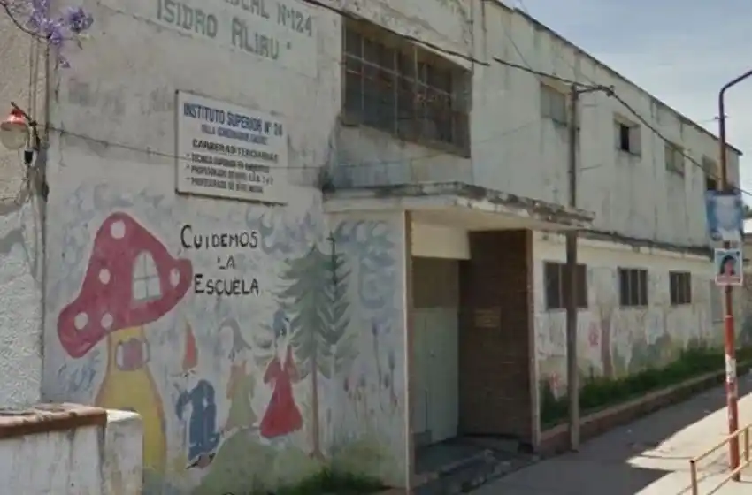 Removieron de su cargo a un cura docente por dar clases «discriminatorias, misóginas y homofóbicas»