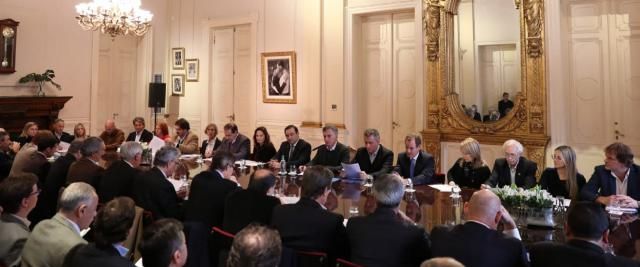 Bordet fortalece las políticas para impulsar la industria maderera en la provincia
