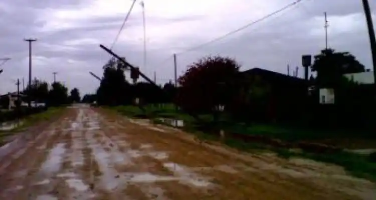 En Gobernador Castro y Santa Lucía, sólo lluvia