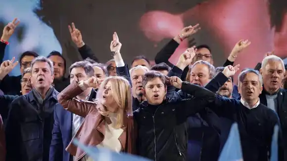 Fuerza Patria cierra campaña con presencia en el conurbano y foco en la boleta única