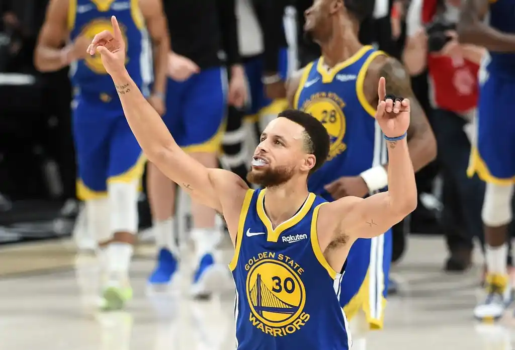 Golden State Warriors superó cómodamente a Chicago Bulls