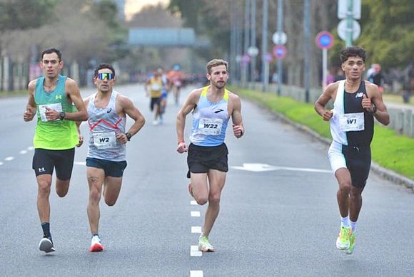 Dylan Van Der Hock conquistó la 9ª Edición del 15k New Balance