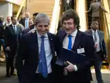 Luis Caputo y el presidente Javier Milei.