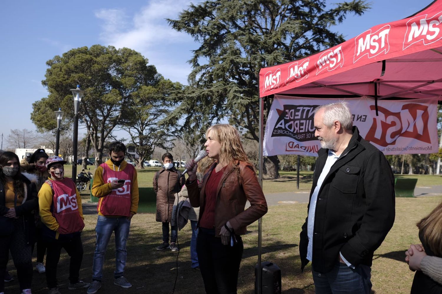 Bodart presentó la lista del FIT en Hurlingham y habló de la "catástrofe social" en el Conurbano