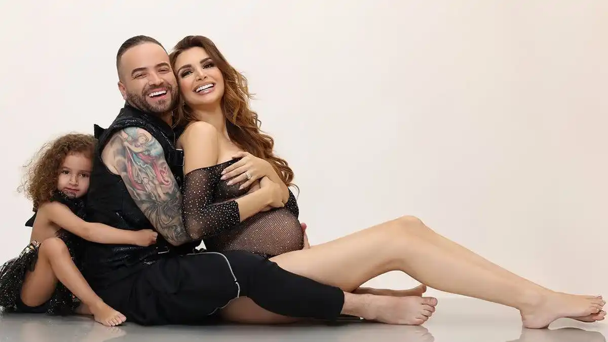 UNA CUCHURA: Nacho presumió a Melina (foto)