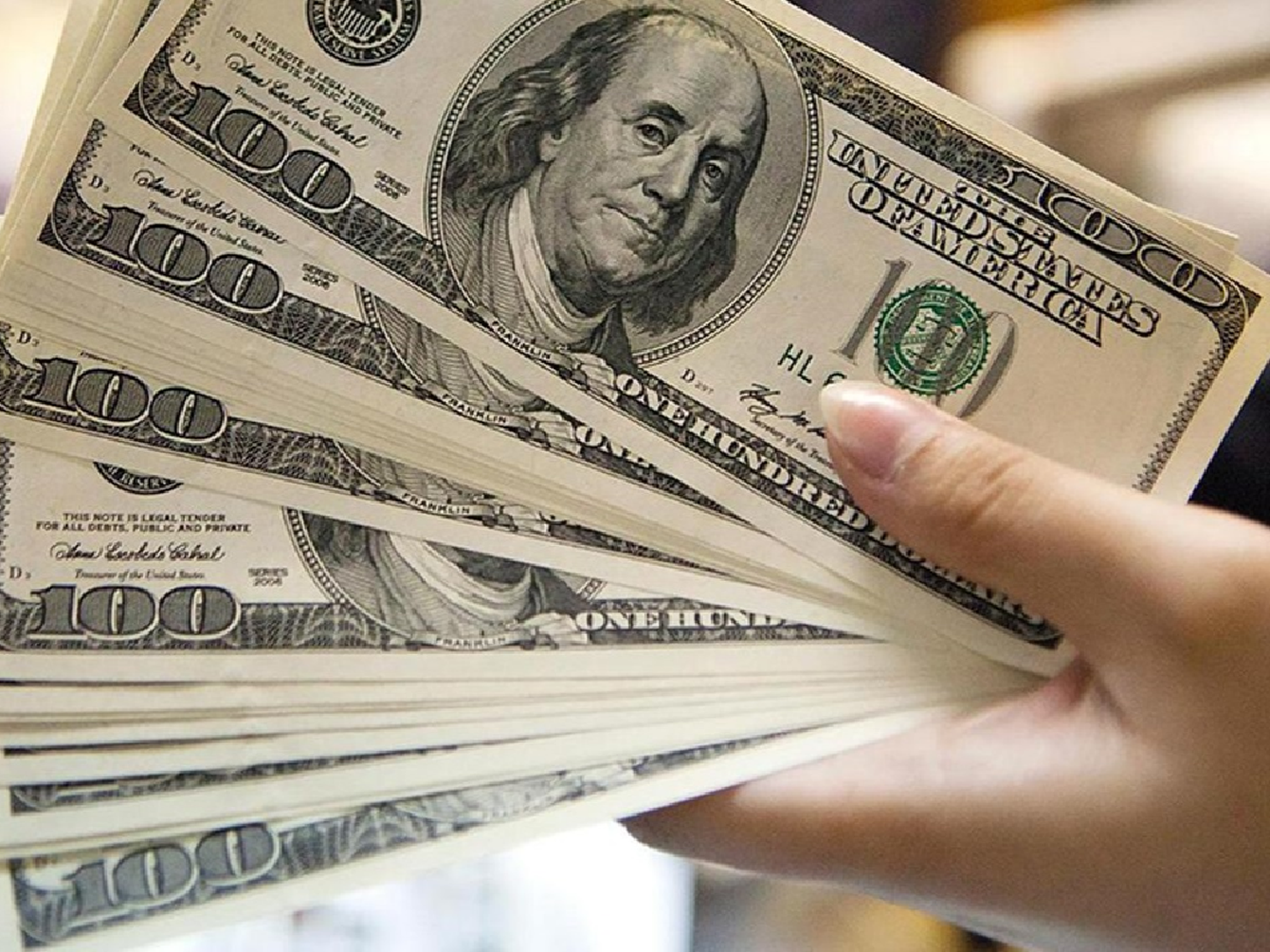 Luego de siete días en baja, el dólar rebotó y escaló a 37,29 pesos