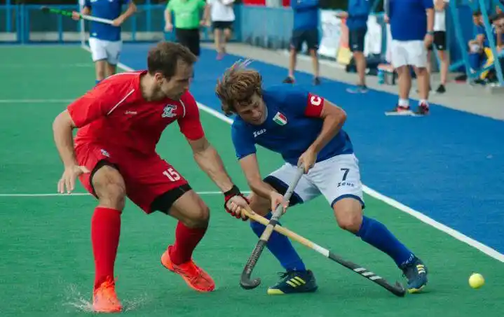 Italia, con Nuñez, pasó a la Fase Final