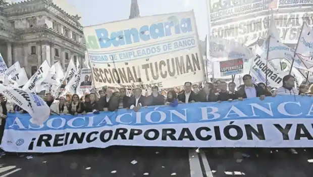 Mañana y pasado sin bancos por paro del gremio