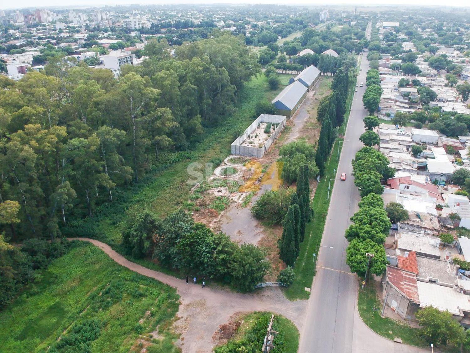 El Municipio avanza en su proyecto para parquizar el predio de calle 2 de Abril donde funcionaban las cerealeras